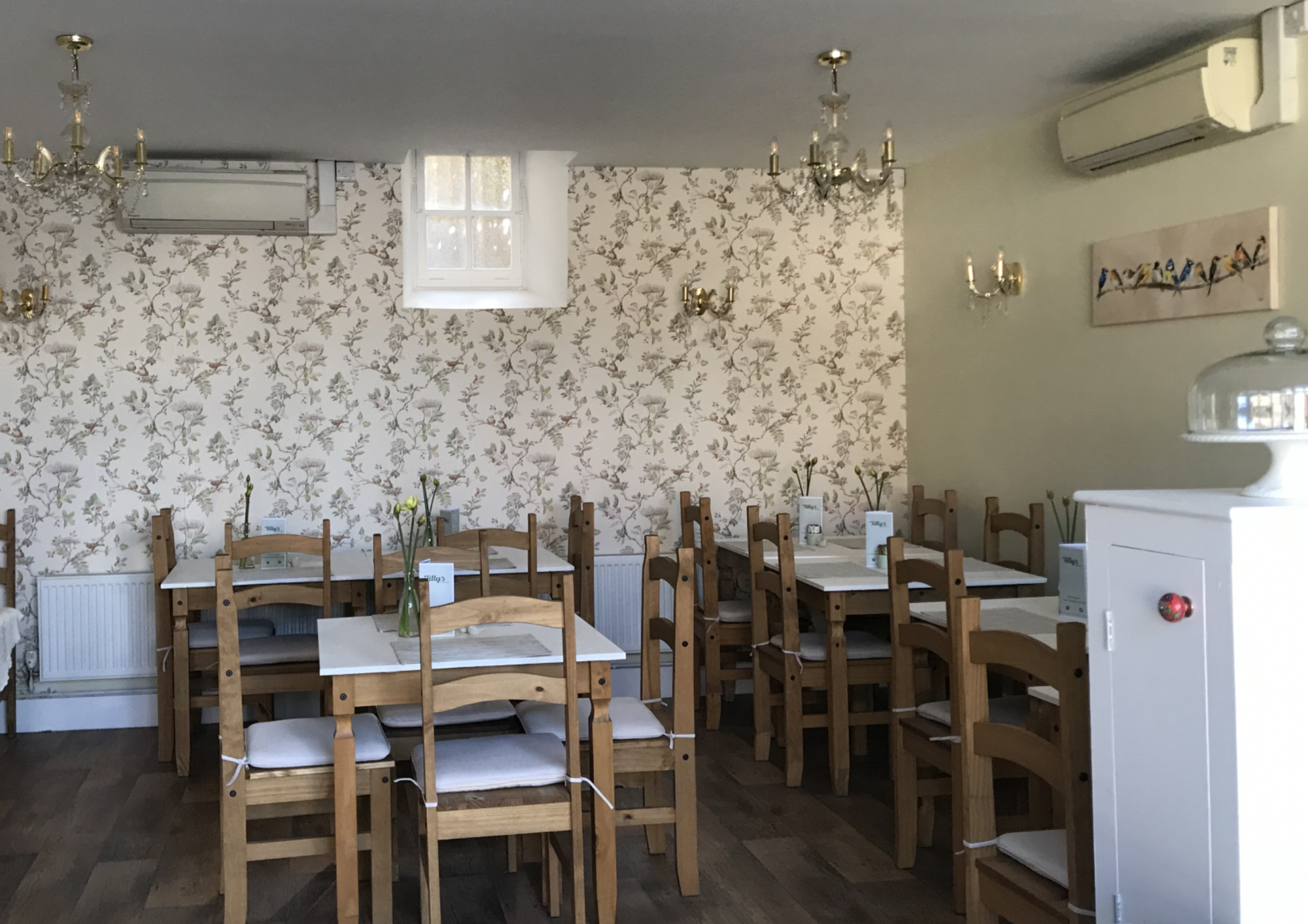 Tilly S Of Midhurst Tearoom In The Heart Of The Southdowns